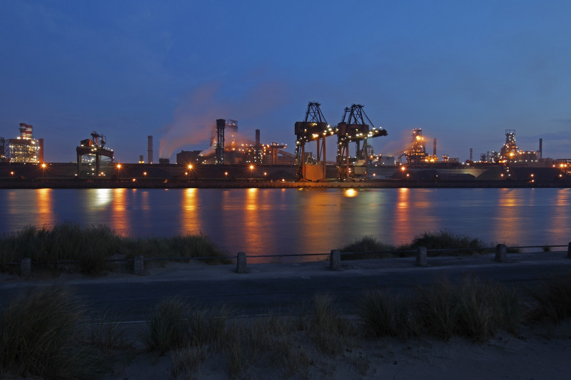 dunkerque-vues-ext-rieures-vue-nocturne-depuis-digue-du-braek-cr-ditphoto-arcelormittal-france-3204