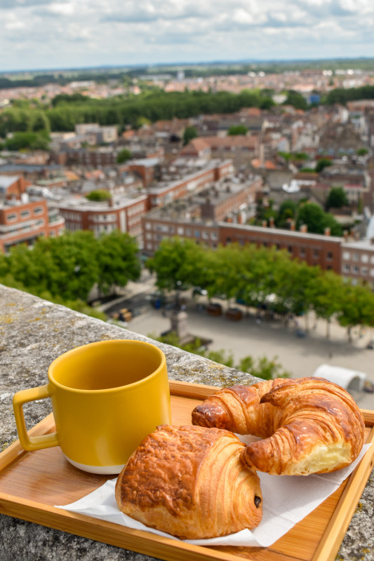 matin-magique-lever-de-soleil-au-sommet-du-beffroi-otccdk-1-1-3184